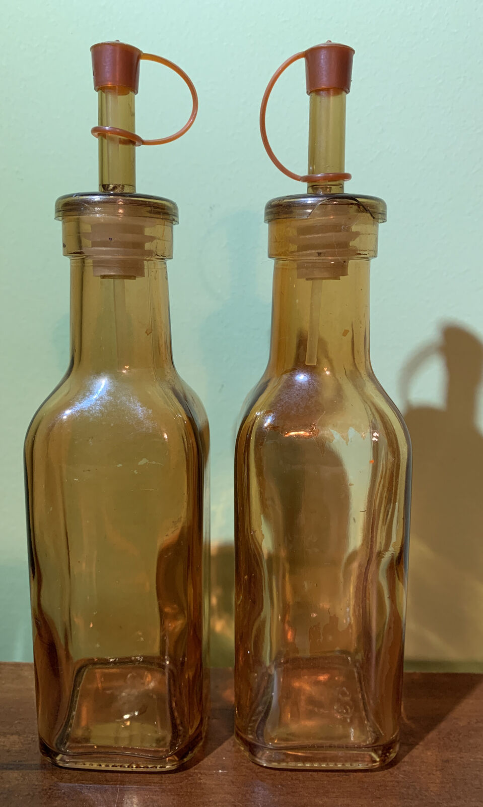 Vintage Set Of 2 Amber Oil And Vinegar Glass Cruets With Lids 8” T