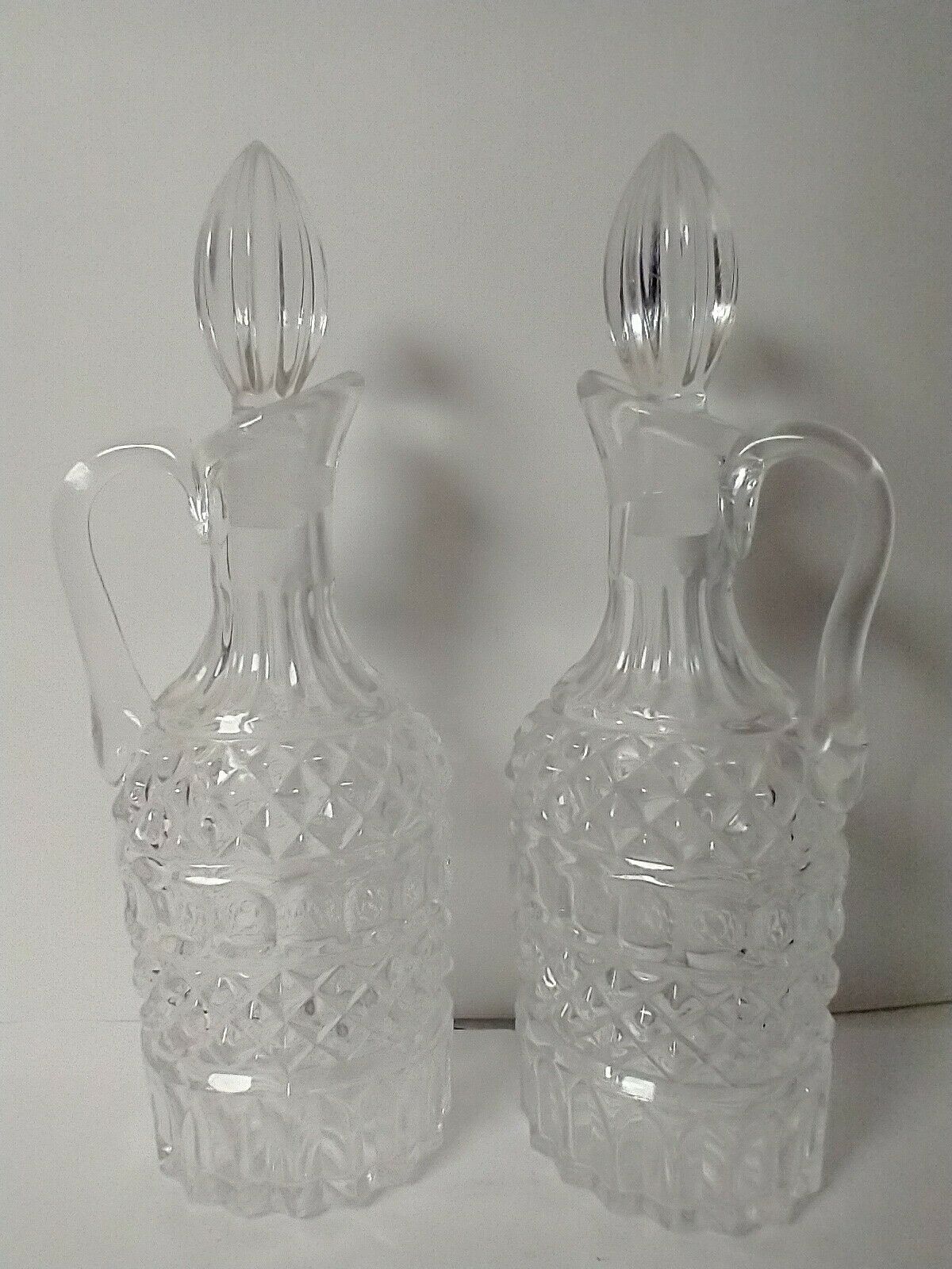 Vintage Glass Cruet Set/glass Stoppers/collectors Item!